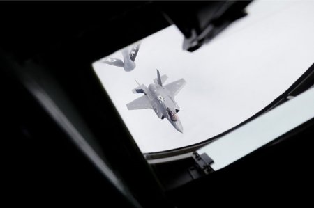 В Эстонию прибыли американские истребители F-35 - (видео)