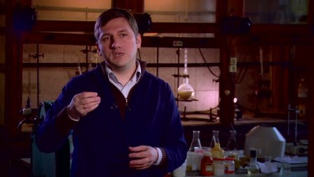Эксперимент под прикрытием: водка из дерева и безотходное производство - Инсайдер, 13 04.2017  - (видео)