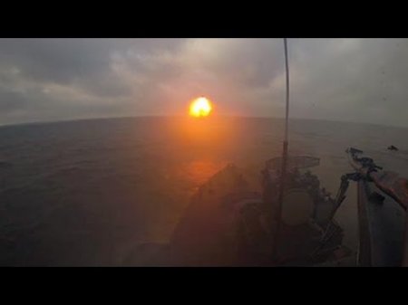 Кадры ракетных стрельб кораблей РФ на Балтике  - (видео)