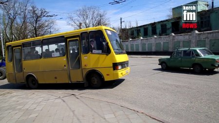 На перекрёстке Кирова Еременко пробки из за неработающего светофора  - (видео)