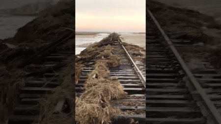 Подмыв железнодорожных путей  - (видео)