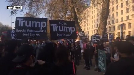 «Позор Трампу» - митинг в Лондоне против ударов по Сирии  - (видео)