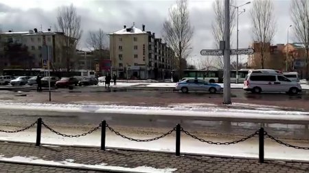 Привокзальную площадь оцепили в Астане  - (видео)