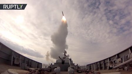 «Ракета в воздухе!»: корабли ВМФ России провели учения в Балтийском море  - (видео)
