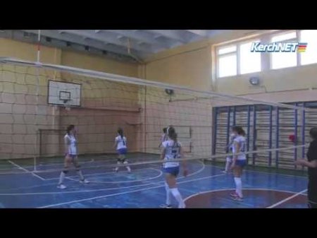 В Керчи проходят соревнования по волейболу  - (видео)