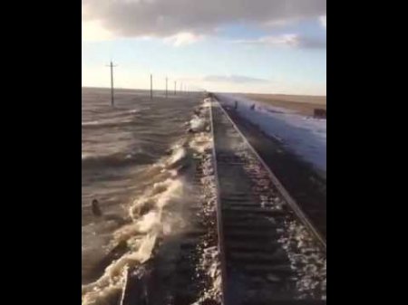 Видео подмыва железнодорожных путей в Павлодарской области  - (видео)