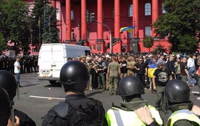 Полиция задержала шесть противников марша ЛГБТ - (видео)