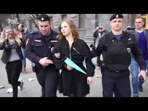 Акция в защиту Telegram у здания ФСБ. Задержания  - (видео)