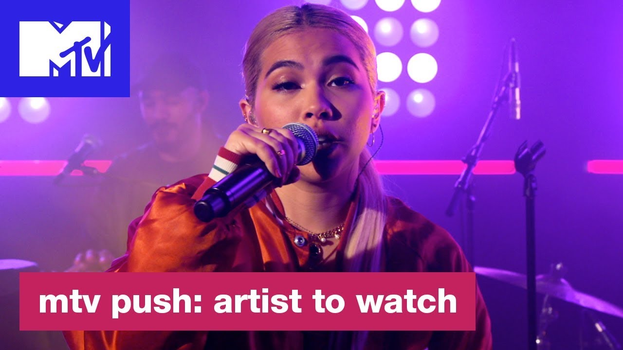 Hayley Kiyoko Performs ‘Curious’ | MTV Push: Artist to Watch  - (видео)