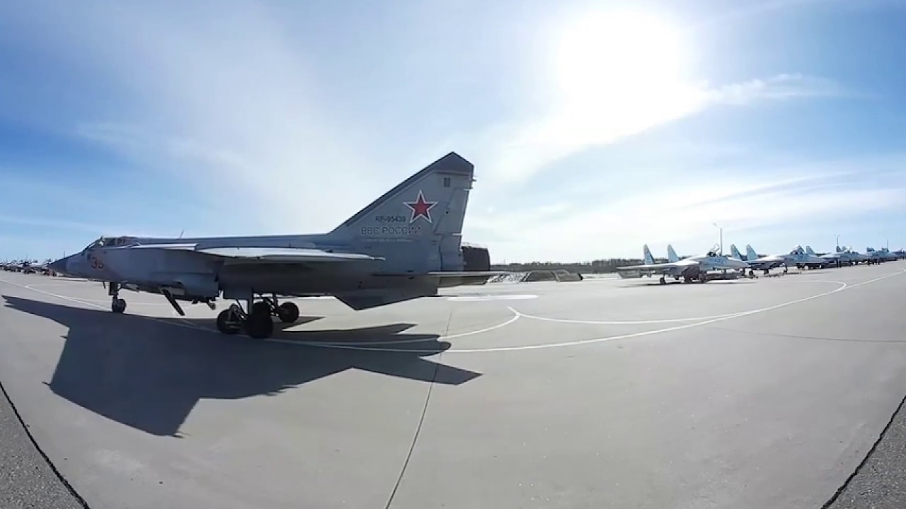 Панорамное видео взлета истребителей ВКС РФ с аэродрома под Тверью  - (видео)