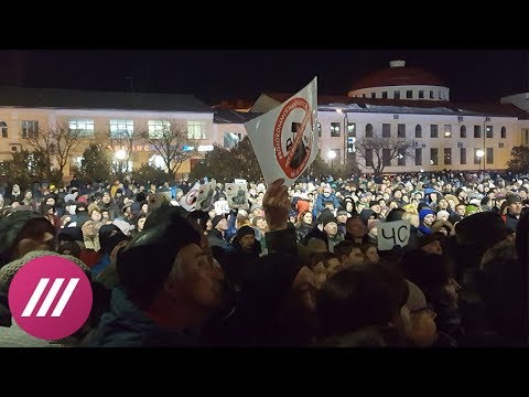 Тысячи людей на стихийном митинге в Волоколамске  - (видео)