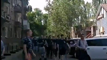 ДТП с пострадавшими в Житомире. Водитель влетел в забор и сбежал - «Видео - Украина»