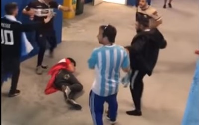 На матче Аргентина-Хорватии произошла драка - (видео)
