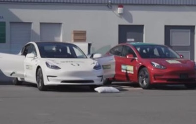 Tesla Model 3 установила два рекорда - (видео)
