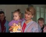 Батьківщина Луганщини привітала зі святами маленьких пацієнтів сєвєродонецького педіатричного відділення - «Видео - Украина»