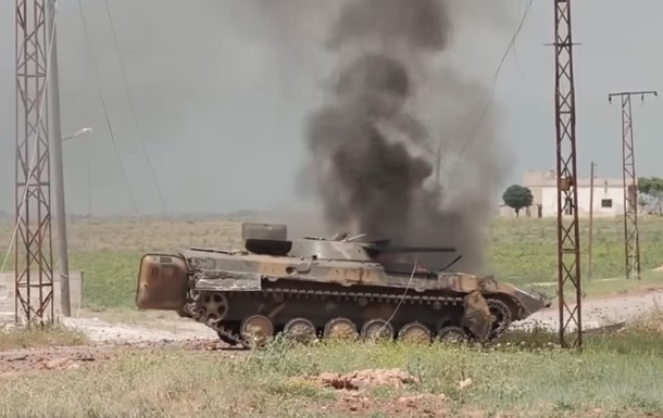 В Сирии журналистов обстреляли из танка - (видео)
