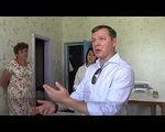 Олег Ляшко с рабочим визитом посетил фельдшерско-акушерский пункт в селе Лизино - «Видео - Украина»