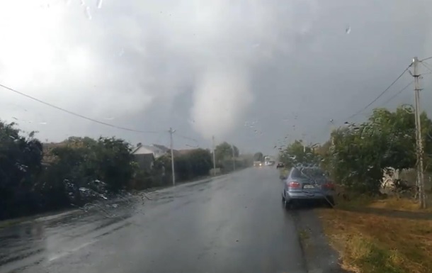 Торнадо на Закарпатье сняли на видео - (видео)