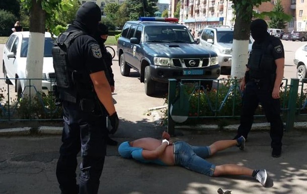 Полиция задержала иностранца, похитившего девушку в Житомирской области - (видео)