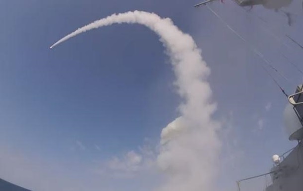 РФ впервые провела пуск крылатой ракеты Калибр в Черном море - (видео)