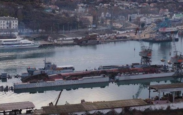 Затонувшую в Крыму подлодку утилизируют - (видео)
