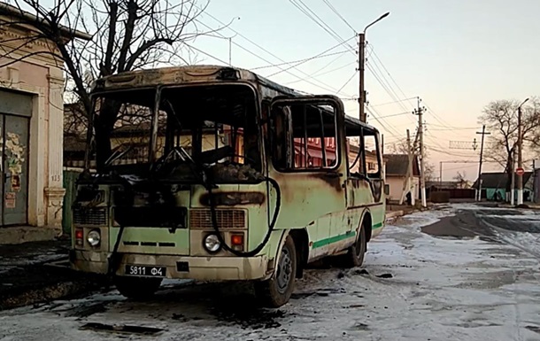 На Одессчине рядом с отделением пожарных сгорел автобус Нацгвардии - (видео)