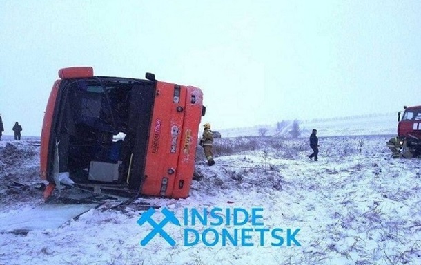 В "ДНР" перевернулся автобус: 22 раненых, есть жертвы - (видео)