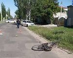 Патрульные разыскали водителя автомобиля, который сбил велосипедиста и скрылся с места совершения ДТП - «Видео - Украина»