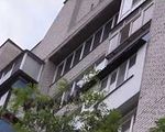 Жители северодонецкой многоэтажки жалуются на протекающую крышу и холод в квартирах - «Видео - Украина»