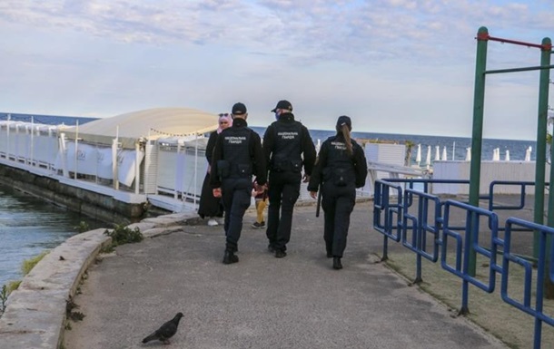 Силовики взяли под усиленную охрану побережье Одесской области - (видео)