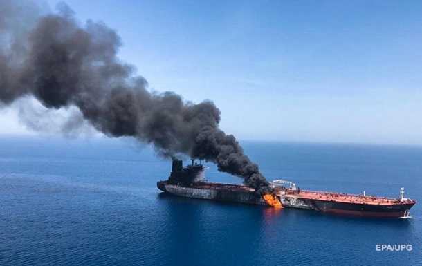 В Иране загорелись семь кораблей - (видео)