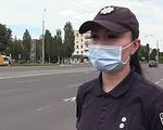 Патрульные полицейские Луганской области не оставляют попыток сохранить жизнь велосипедистам - «Видео - Украина»