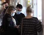 Патрульные полицейские Луганской области сдали кровь на нужды пострадавших в ДТП - «Видео - Украина»