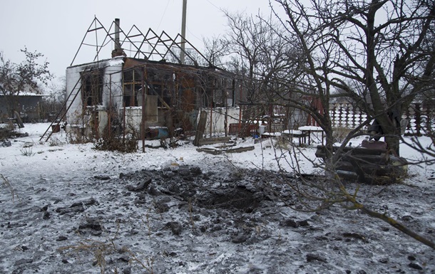 Сепаратисты обстреляли село на Донбассе – штаб - (видео)